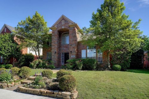 4236 Winding Brook Dr, Plano, TX 75093-6901