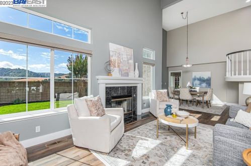 7336 Las Palmas Way, Pleasanton CA  94568-2775 exterior
