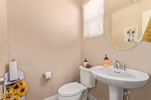 2020 77th Ln, Phoenix AZ  85035-5122 exterior