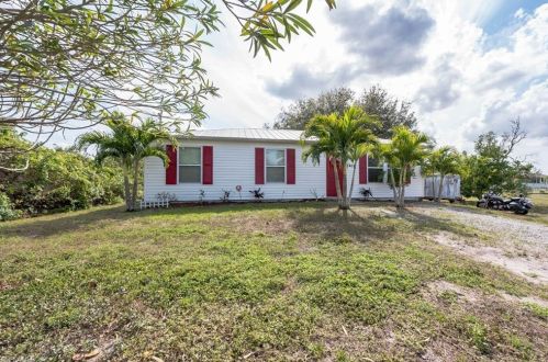 4011 25 St, Lehigh Acres FL  33976-3807 exterior