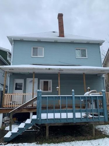 1337 Leishman Ave, New Kensington, PA 15068-5607