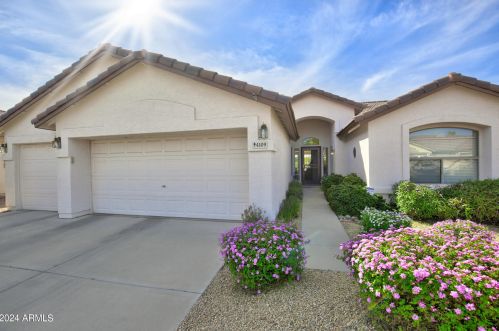 4109 Escuda Dr, Glendale AZ  85308-7410 exterior