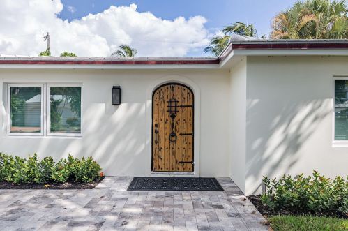 229 Monterey Rd, Palm Beach, FL 33480-3227