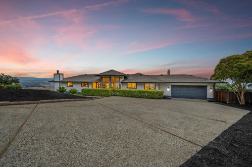 3005 Dunne Ave, Morgan Hill, CA 95037-6708