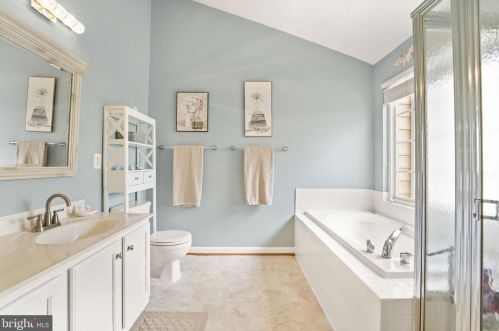 6352 Cullen Pl, Haymarket VA  20169-5400 exterior