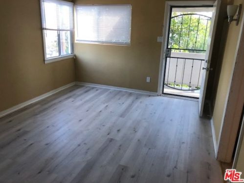 5502 Denny Ave, North Hollywood, CA 91601-2842