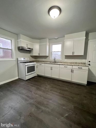 1015 Cherry St, Norristown PA  19401-3801 exterior