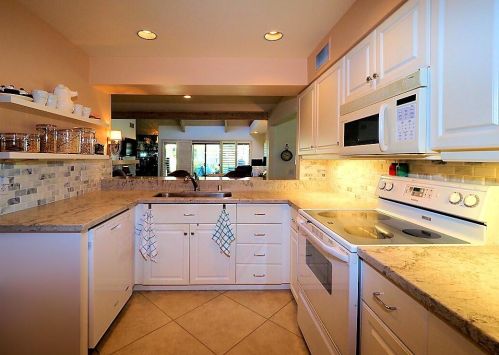 464 Sunningdale Dr, Rancho Mirage CA  92270-1444 exterior