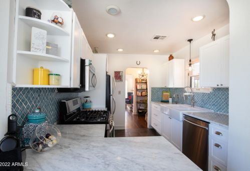 2506 10 St, Phoenix AZ 85024-4130 exterior