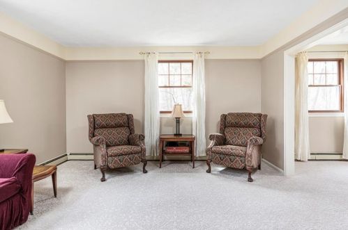 96 Daniel Dr, North Kingstown RI  02852-6702 exterior