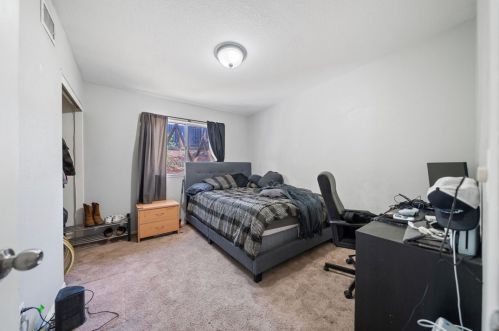 5140 Pearblossom Dr, Riverside CA  92507-6053 exterior