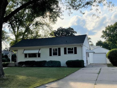 1312 Goodell St, Green Bay, WI 54301-2530