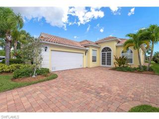 7994 Valentina Ct, Naples, FL 34114-2689