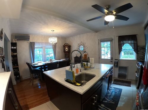 690 Tulip Ave, Floral Park NY  11001-3754 exterior