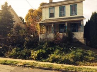 160 Front St, Ironton, PA 18037-1218