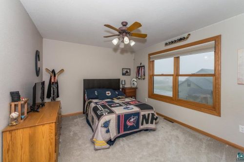 5382 Roosevelt Dr, Duluth MN  55811-3678 exterior