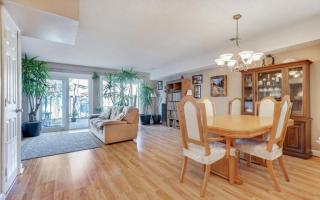 4 Chatham Ct, Bricktown, NJ 08724-2009