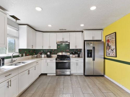 65911 6th St, Desert Hot Springs CA  92240-3010 exterior