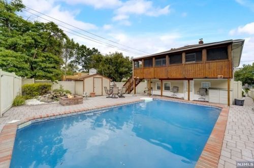 109 Lafayette Ave, Dumont NJ  07628-2107 exterior