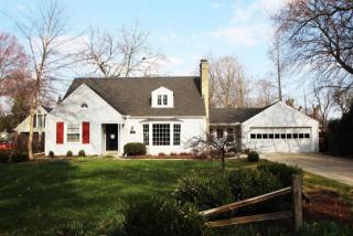 6100 Park Rd, Milwaukee WI  53217-4408 exterior