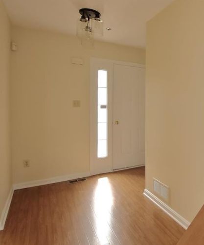 1036 Royal Dr, Canonsburg, PA 15317-5040