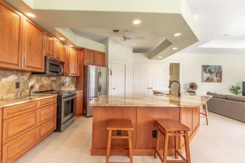 4616 Snowy Egret Dr, Naples, FL 34119-8810
