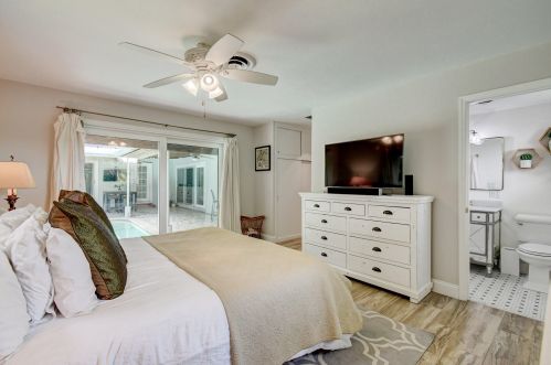 909 27th Ter, Boynton Beach FL  33435-7913 exterior