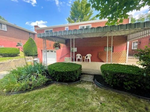 228 Calvert St, Bridgeville PA  15017-1916 exterior