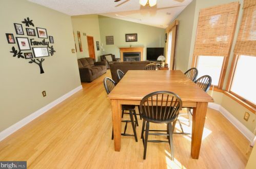 216 Abbey Ln, Auburn NJ  08085-1471 exterior