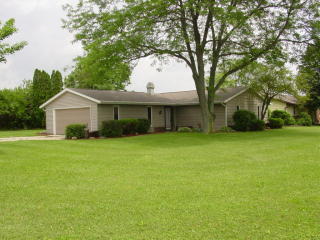215 Indiana Dr, Bryan, OH 43506-8947