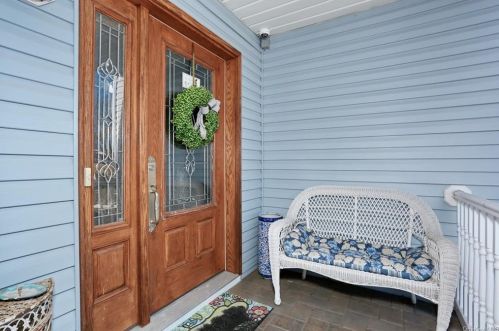 27 Larkin Ln, Garnerville NY  10923-1536 exterior