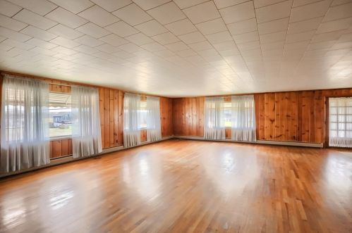 1215 Mount Jackson Rd, New Castle PA  16102-2919 exterior