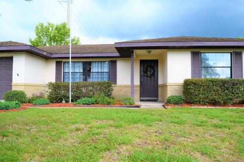 1318 Freeport Dr, Deltona, FL 32725-4652