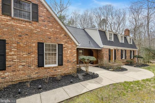 4471 Occoquan Overlook, Woodbridge VA  22192-6107 exterior