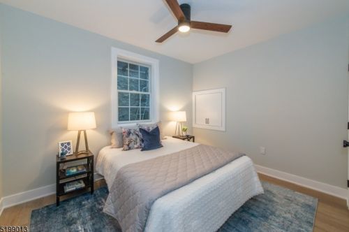 84 Elmwood Ave, Chatham Township NJ  07928-2628 exterior