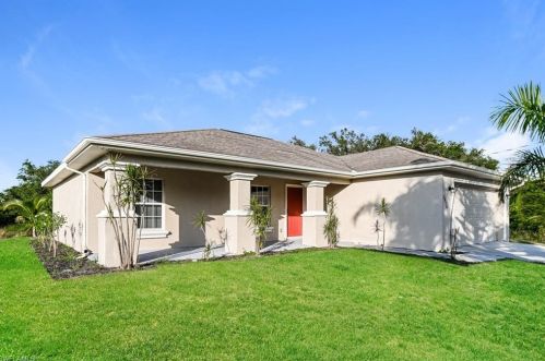 2818 45 St, Lehigh Acres FL 33976-4748 exterior