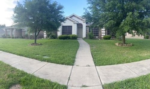 1853 Mason Way, Lancaster TX  75134-4158 exterior