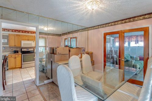 56 Mandolin Ln, Willingboro NJ  08046-2808 exterior