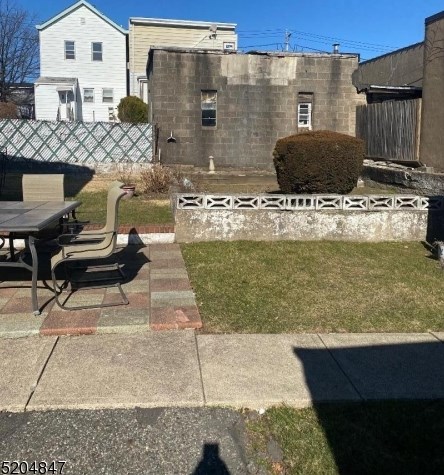 39 Columbia Ave, Paterson NJ  07503-1725 exterior