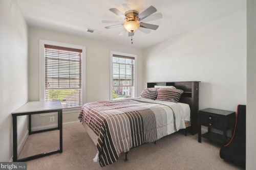 502 Red Raspberry Ter, Leesburg VA 20175-5427 exterior