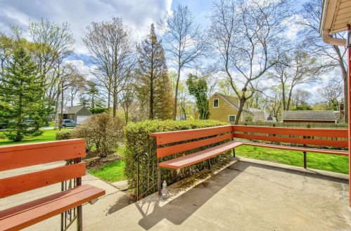 70 Tamarack St, Elwood NY  11731-4629 exterior