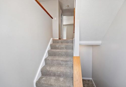 9011 Harmony Dr, Pittsburgh PA  15237-4318 exterior