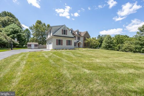 100 Jeffery Ct, Downingtown, PA 19335-4498