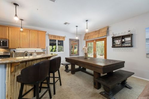 28030 Gibraltar Ln, Santa Clarita CA  91384-4548 exterior