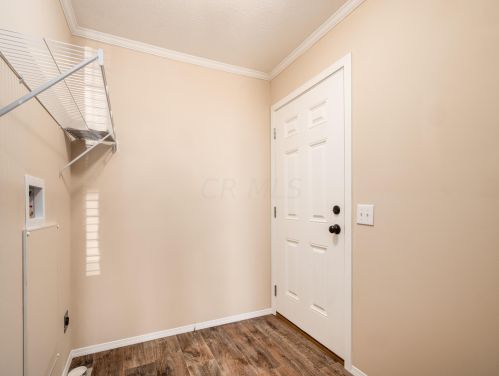 84 Riley Ave, London OH  43140-1519 exterior