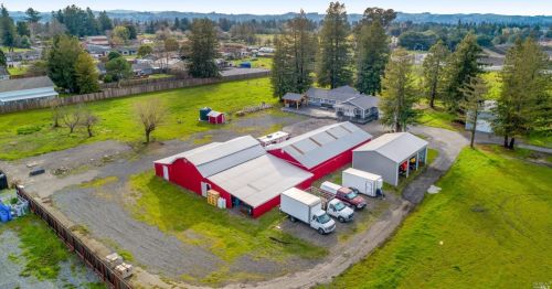 6698 Petaluma Hill Rd, Santa Rosa, CA 95404-9708