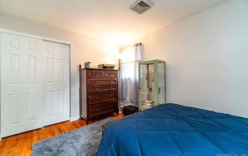 148 Dorothy Dr, Middletown CT  06457-5304 exterior