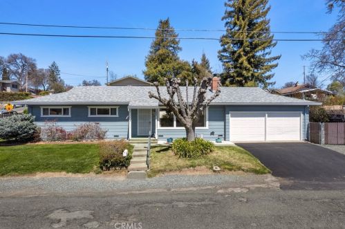 180 Sayre St, Lakeport, CA 95453-3221