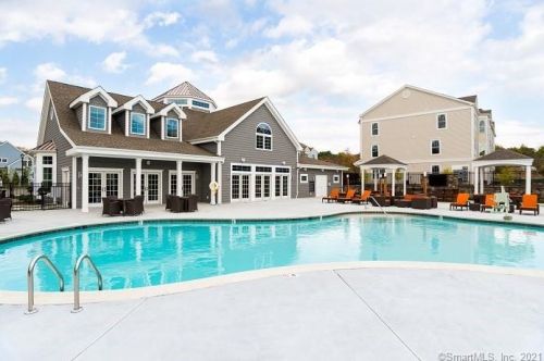 511 Copper Square Dr, Bethel CT  06801 exterior