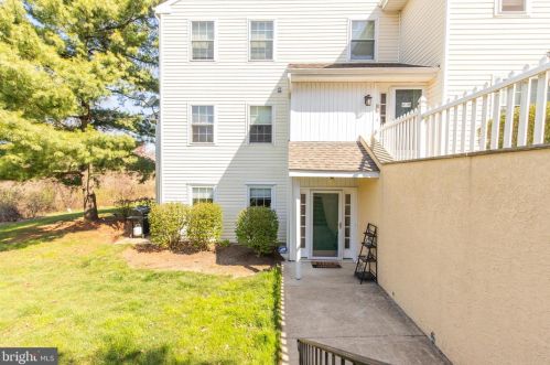 V-10 Ashley Ct, Glen Mills, PA 19342-2005
